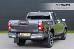 Used Toyota Hilux 2.8 D-4D Invincible X Auto 4WD Euro 6 (s/s) 4dr full
