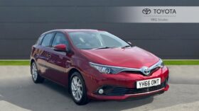 Used Toyota Auris 1.8 VVT-h Icon CVT Euro 6 (s/s) 5dr (Safety Sense)