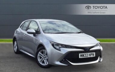 Used Toyota Corolla 1.8 VVT-h Icon Tech CVT Euro 6 (s/s) 5dr