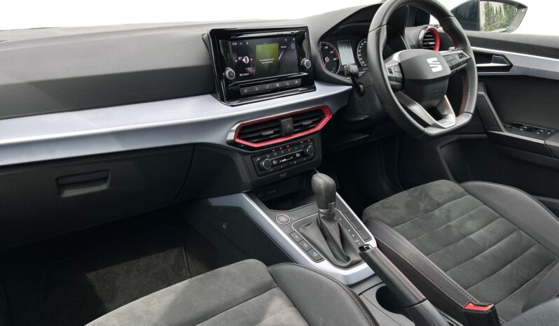 Used SEAT Arona 1.0 TSI (110ps) FR Edition SUV full