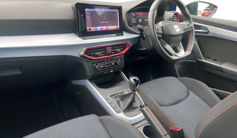 Used SEAT Arona 1.0 TSI (110ps) FR SUV full