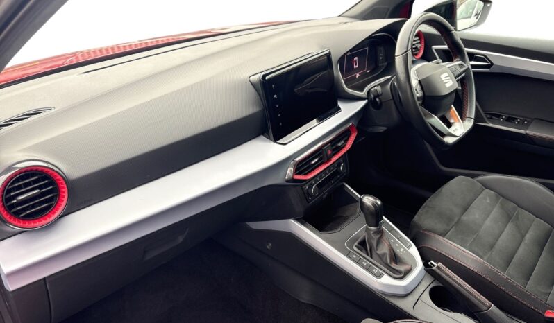 Used SEAT Arona 1.0 TSI (110ps) FR Sport DSG SUV full