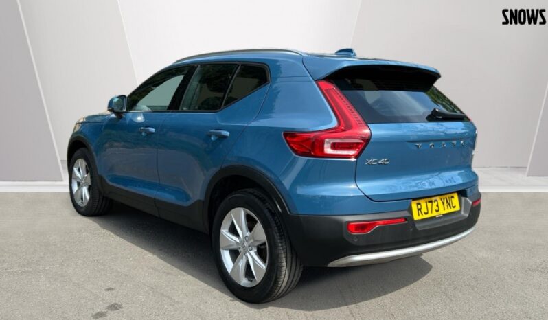 Used Volvo XC40 Core, B3 Mild hybrid, Petrol full