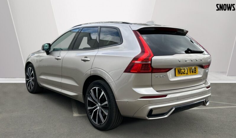 Used Volvo XC60 Recharge Ultimate, T8 AWD plug-in hybrid, Electric/Petrol, Dark full