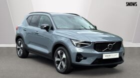 Used Volvo XC40 Ultimate, B4 mild hybrid, Petrol, Dark
