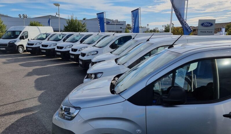 Used Peugeot Expert 2.0 BlueHDi 1400 Professional Standard Panel Van EAT8 MWB Euro 6 (s/s) 6dr full