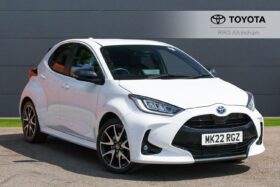 Used Toyota Yaris 1.5 VVT-h Dynamic E-CVT Euro 6 (s/s) 5dr