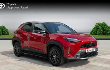 Used Toyota Yaris Cross 1.5 VVT-h Dynamic E-CVT AWD Euro 6 (s/s) 5dr
