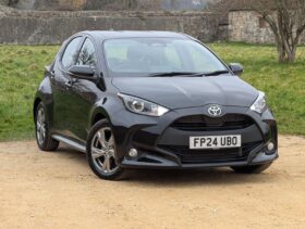 Used Toyota Yaris 1.5 VVT-h Icon E-CVT Euro 6 (s/s) 5dr