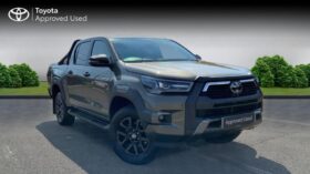 Used Toyota Hi-Lux 2.8 D-4D Invincible X Auto 4WD Euro 6 (s/s) 4dr