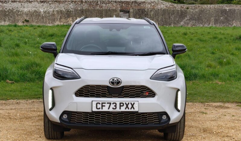 Used Toyota Yaris Cross 1.5 VVT-h GR SPORT E-CVT Euro 6 (s/s) 5dr full