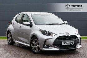 Used Toyota Yaris 1.5 VVT-h Icon E-CVT Euro 6 (s/s) 5dr
