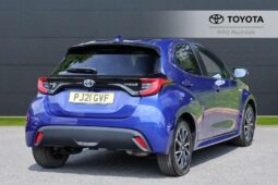 Used Toyota Yaris 1.5 VVT-h Design E-CVT Euro 6 (s/s) 5dr full