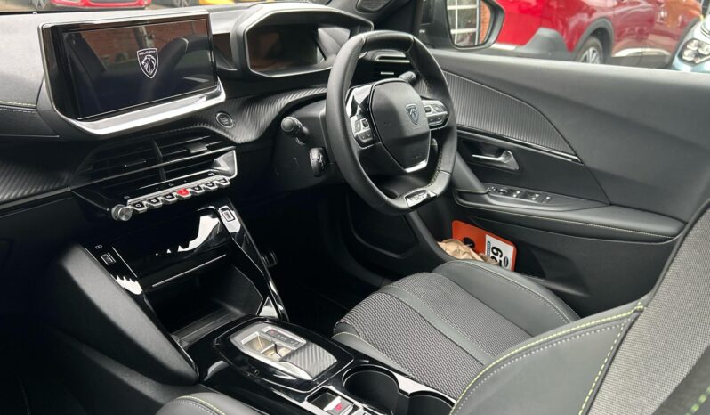 Used Peugeot 2008 54kWh GT Auto 5dr (7kW Charger) full