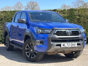 Used Toyota Hi-Lux 2.8 D-4D Invincible X Auto 4WD Euro 6 (s/s) 4dr