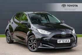 Used Toyota Yaris 1.5 VVT-h Design E-CVT Euro 6 (s/s) 5dr