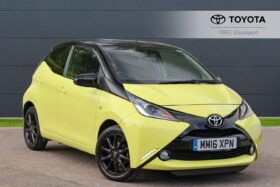 Used Toyota AYGO 1.0 VVT-i x-cite 3 Yellow Bi-Tone Euro 6 5dr