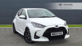 Used Toyota Yaris 1.5 VVT-h Design E-CVT Euro 6 (s/s) 5dr