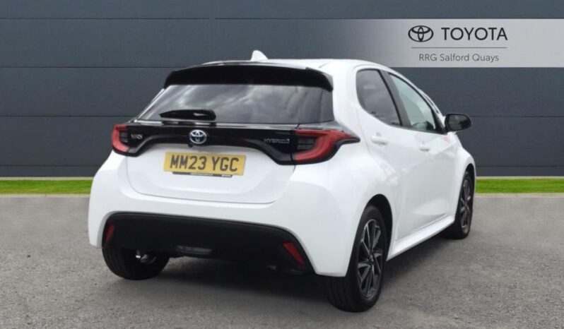 Used Toyota Yaris 1.5 VVT-h Design E-CVT Euro 6 (s/s) 5dr full
