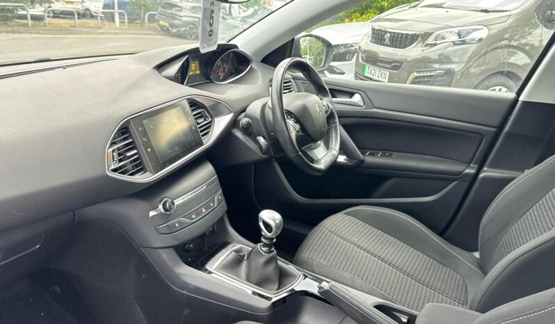 Used Peugeot 308 1.2 PureTech Active Euro 6 (s/s) 5dr full