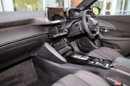 Used Peugeot 2008 50kWh GT Auto 5dr (7kW Charger) full