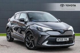Used Toyota C-HR 1.8 VVT-h Dynamic CVT Euro 6 (s/s) 5dr