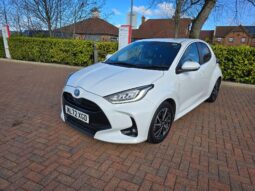 Used Toyota Yaris 1.5 VVT-h Design E-CVT Euro 6 (s/s) 5dr full
