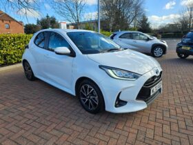 Used Toyota Yaris 1.5 VVT-h Design E-CVT Euro 6 (s/s) 5dr