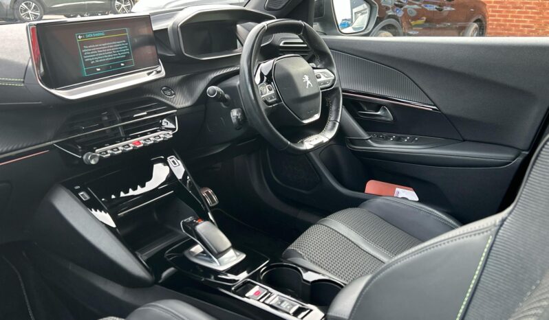 Used Peugeot 2008 50kWh GT Auto 5dr full
