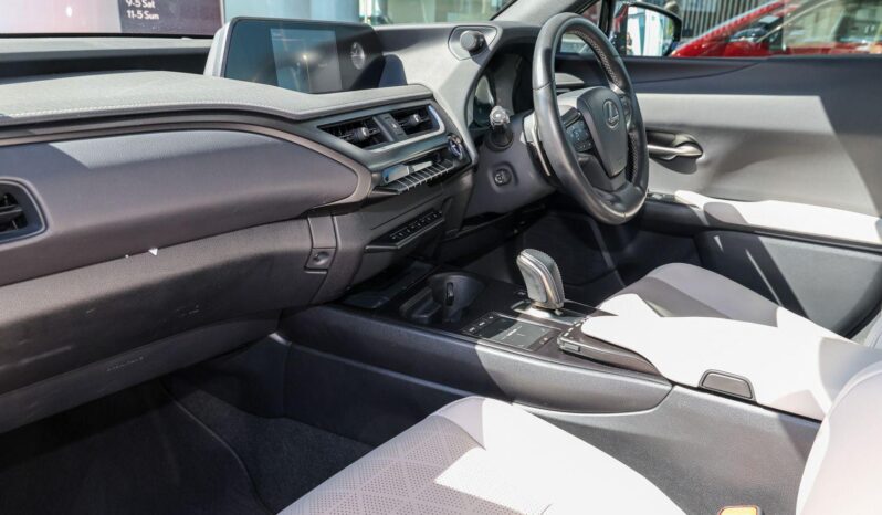Used Lexus UX 300e 54.3kWh Auto 5dr full