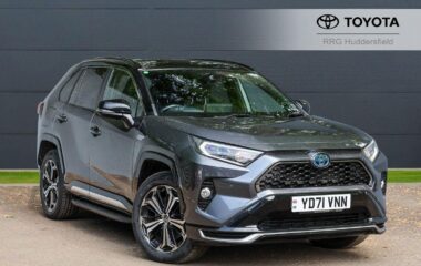 Used Toyota RAV4 2.5 VVT-h 18.1 kWh Dynamic CVT 4WD Euro 6 (s/s) 5dr