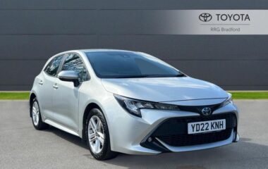 Used Toyota Corolla 1.8 VVT-h Icon Tech CVT Euro 6 (s/s) 5dr