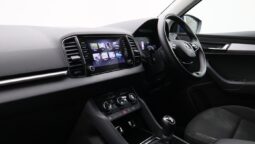 Used Skoda KAROQ SUV 1.0 TSI (110ps) SE Drive full