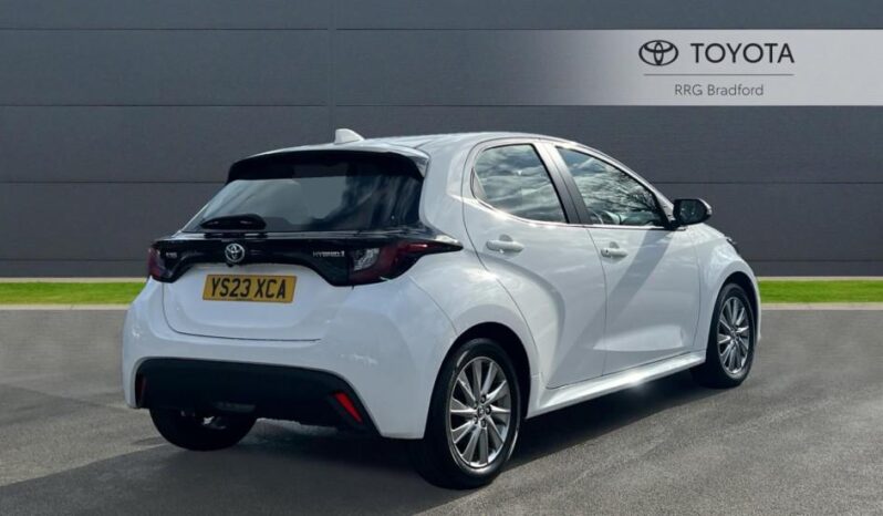 Used Toyota Yaris 1.5 VVT-h Icon E-CVT Euro 6 (s/s) 5dr full