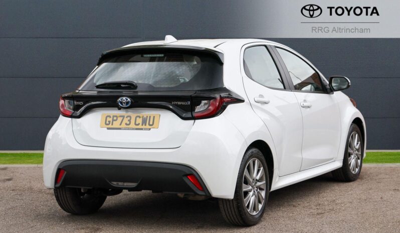 Used Toyota Yaris 1.5 VVT-h Icon E-CVT Euro 6 (s/s) 5dr full