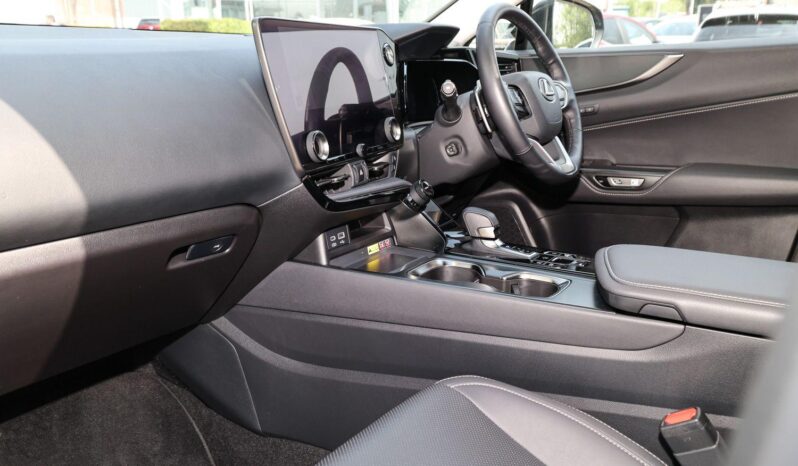 Used Lexus NX 2.5 450h+ 18.1kWh Takumi E-CVT 4WD Euro 6 (s/s) 5dr full