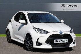 Used Toyota Yaris 1.5 VVT-h Design E-CVT Euro 6 (s/s) 5dr