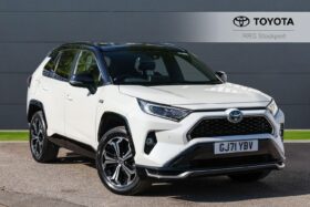 Used Toyota RAV4 2.5 VVT-h 18.1 kWh Dynamic CVT 4WD Euro 6 (s/s) 5dr