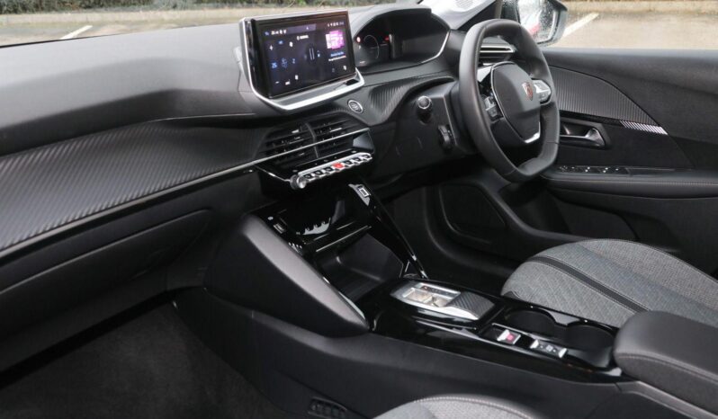Used Peugeot 208 50kWh Allure Auto 5dr (7.4kW Charger) full