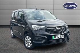Used Vauxhall Combo Life 50kWh SE Auto 5dr (5 Seat, 7.4kW Charger)