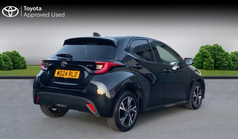 Used Toyota Yaris 1.5 VVT-h Design E-CVT Euro 6 (s/s) 5dr full