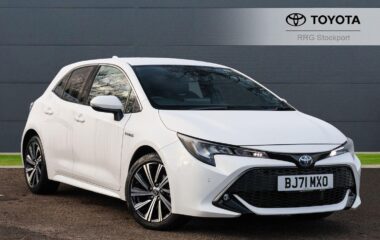 Used Toyota Corolla 1.8 VVT-h Design CVT Euro 6 (s/s) 5dr