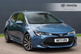 Used Toyota Corolla 1.8 VVT-h Design CVT Euro 6 (s/s) 5dr