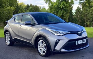 Used Toyota CHR 1.8 VVT-h GPF Icon SUV 5dr Petrol Hybrid CVT Euro 6 (s/s) (122 ps)