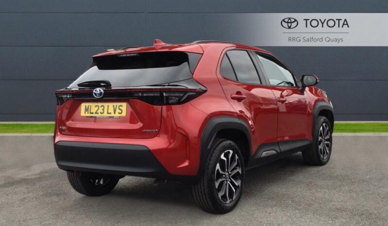 Used Toyota Yaris Cross 1.5 VVT-h Design E-CVT Euro 6 (s/s) 5dr full