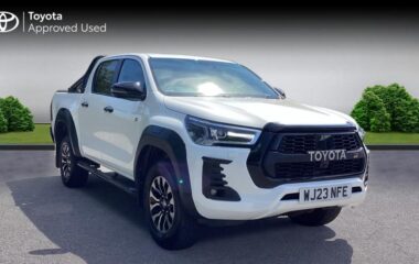 Used Toyota Hi-Lux 2.8 D-4D GR SPORT Auto 4WD Euro 6 (s/s) 4dr