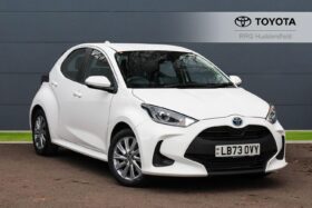 Used Toyota Yaris 1.5 VVT-h Icon E-CVT Euro 6 (s/s) 5dr