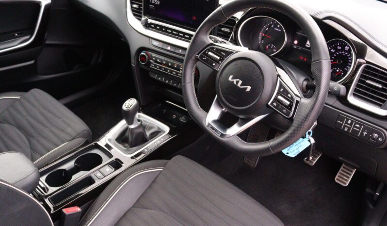 Used Kia ceed 1.5 T-GDi MT GT-LINE full
