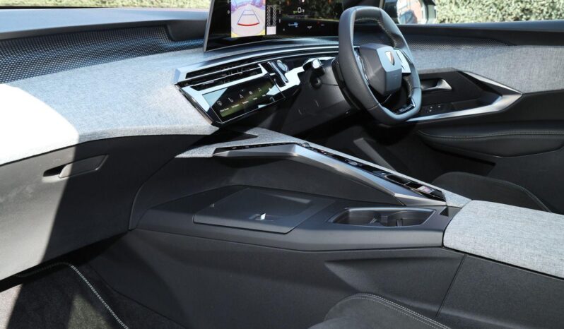 Used Peugeot 5008 73kWh GT Auto 5dr full