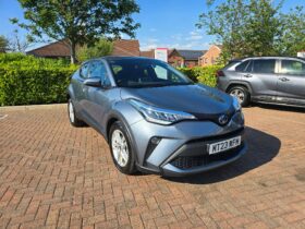 Used Toyota C-HR 1.8 VVT-h Icon CVT Euro 6 (s/s) 5dr